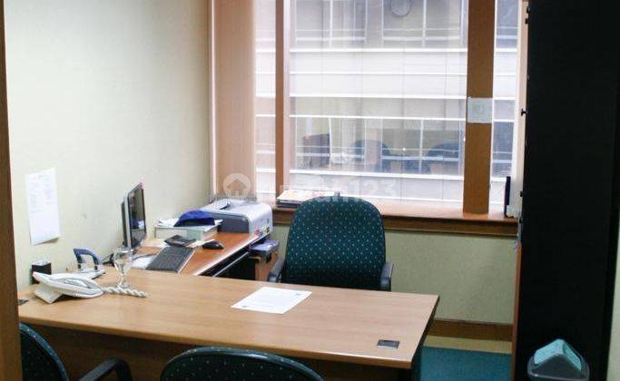 Ruang Usaha Menara Sudirman Luas 250m Full Furnished Siap Pakai 2