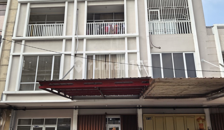 3-Story Ruko Ready to Use, Taman Surya 5, Cheap Sale, Ready for Deed of Sale (AJB)