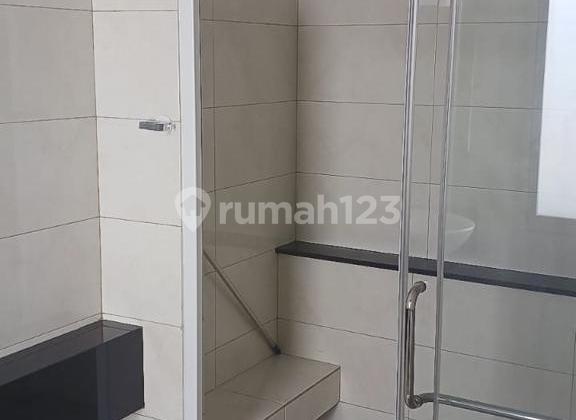 Rumah 3 Lantai Cluster Piano Golf Island Sudah ada AC 3 Unit 1