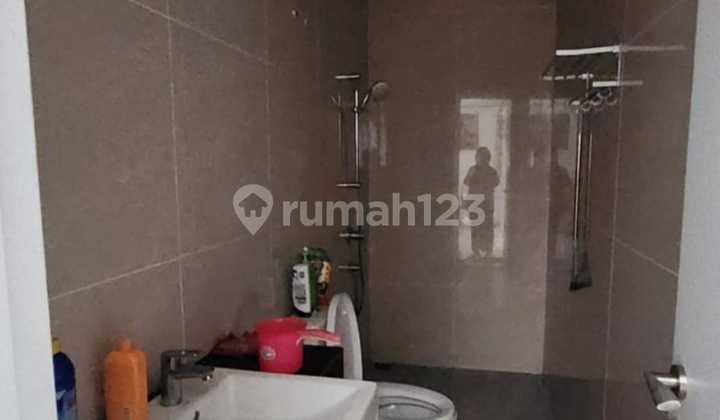 Rumah 2 Lantai The Riviera Metland Puri Semi Furnished Dekat Tol 2