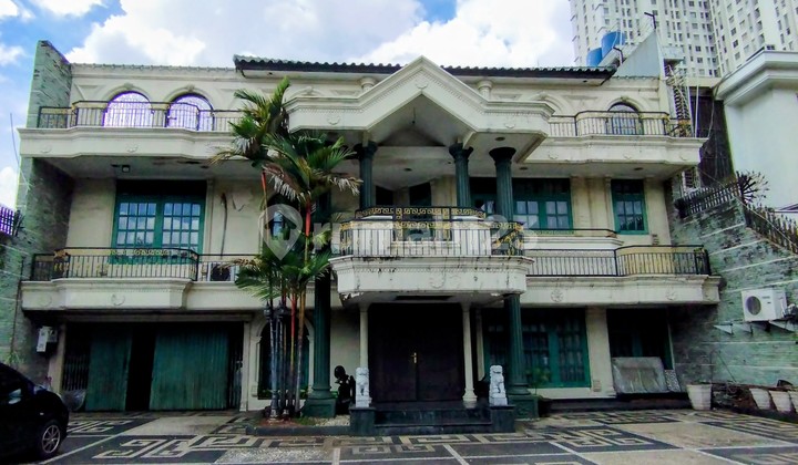 Luxury House in South Sunter Semi-Furnished Flood-Free