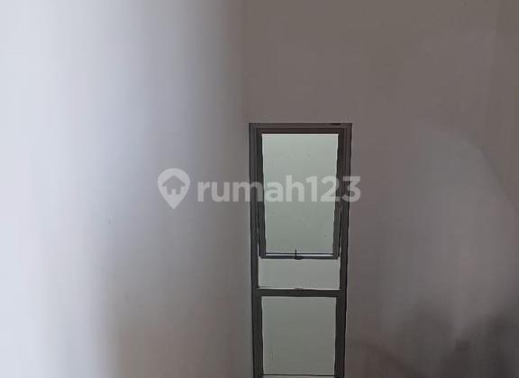 Rumah 3 Lantai Cluster Piano Golf Island Sudah ada AC 3 Unit 2