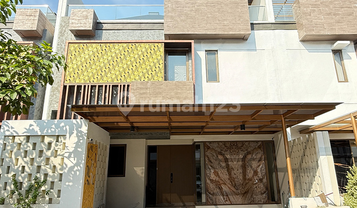 Rumah 3 Lantai Heritage Residence Puri 11 Akses tol Langsung 1