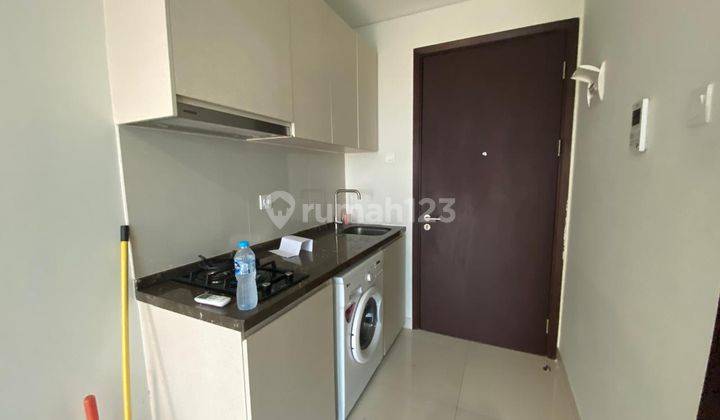 Apartement Studio Puri Mansion Semi Furnished Jual Cepat  2