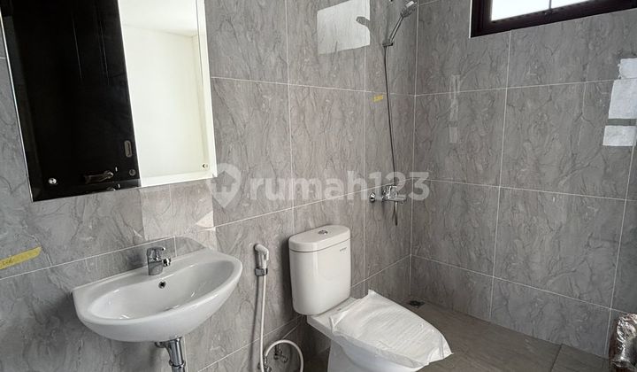 Dijual Rumah Baru di Metland Puri 2 Lantai Free Canopy Siap Huni 2