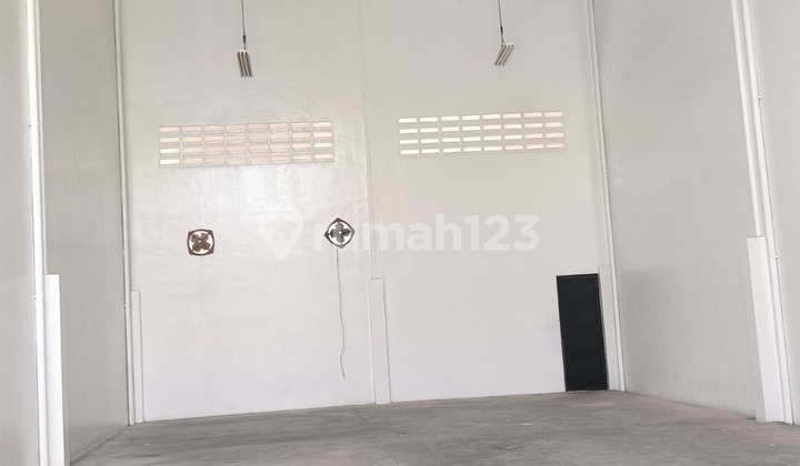 Warehouse for Rent at Bizpark Sedayu Daan Mogot, Area 216M², Ready to Use. Warehouse for Rent at Bizpark Sedayu Daan Mogot, Area 216M², Ready to Use.