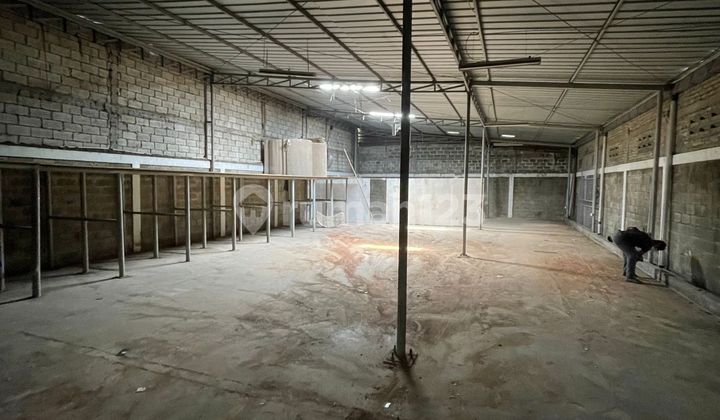 For Rent Warehouse Taman Tekno BSD Building Area 400M Ready to Use For Rent Warehouse Taman Tekno BSD Building Area 400M Ready to Use