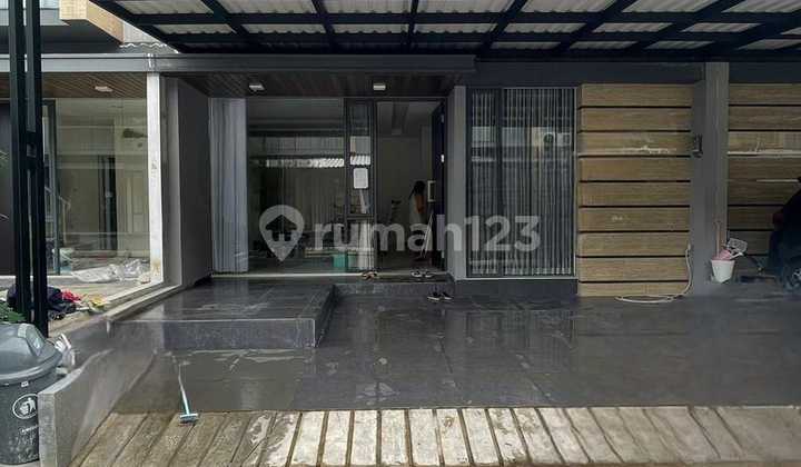 Rumah 2,5 Lantai First Stone Cluster Agate Full Renovasi Jual Murah Rumah 2,5 Lantai First Stone Cluster Agate Full Renovasi Jual Murah