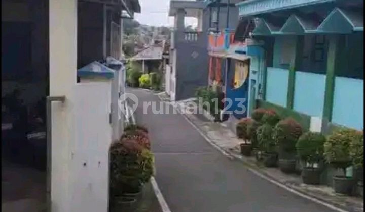 Rumah Hook Akses Mobil Sebuku Kota Malang 2