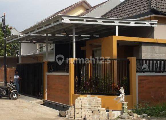 Rumah Modern Kokoh Istimewa Waing 1