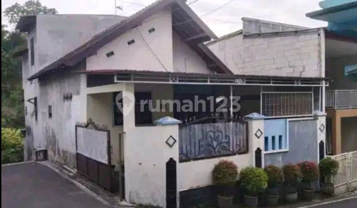 Rumah Hook Akses Mobil Sebuku Kota Malang 1