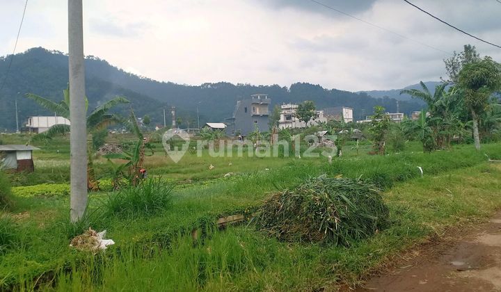 Tanah Metro Kota Wisata Batu Akses Mobil View Pemandangan Gunung Tanah Metro Kota Wisata Batu Akses Mobil View Pemandangan Gunung