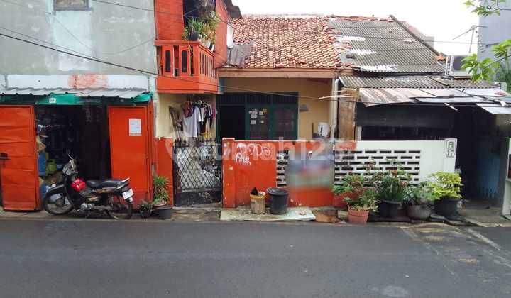 Dijual Cepat Unit Rumah Perlu Renovasi Area Kemanggisan Jakarta Barat 1
