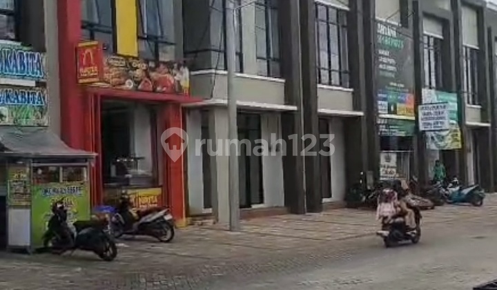 For Rent: Affordable and Ready-to-Use Shop House in Aryana Karawaci, Tangerang