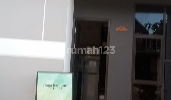 Modern 2-Story House With Strategic Location In Viona Karawaci Tangerang 2