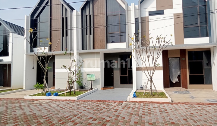 Rumah Siap Huni 2 Lantai Lengkap Dengan Fasilitas Kolam Renang Di Safira Aryana Karawaci Tangerang 2