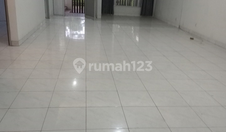 Single-Story Spacious House, Ready to Occupant and Strategic Location in Taman Permata Lippo Karawaci Tangerang. Single-Story Spacious House, Ready to Occupant and Strategic Location in Taman Permata Lippo Karawaci Tangerang.
