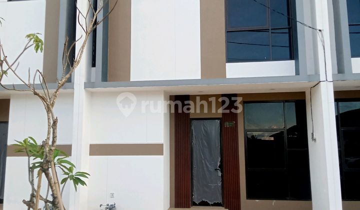 Rumah Siap Huni Meta Safira Aryana Karawaci Tangerang