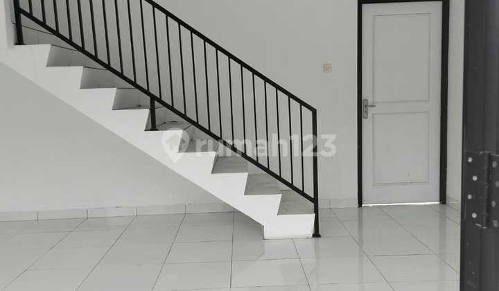 Ruko 2 Lantai Siap Pakai, Siap Huni Dijalan Utama Permata Kota Tangerang Ruko 2 Lantai Siap Pakai, Siap Huni Dijalan Utama Permata Kota Tangerang