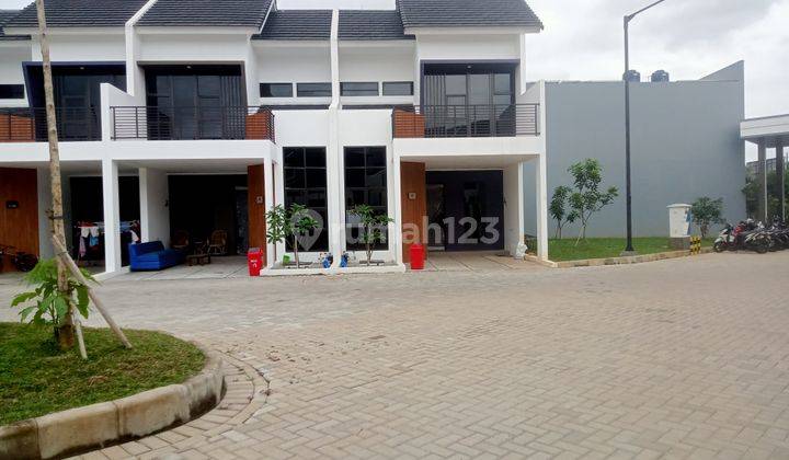 Rumah 2 Lantai Full Furnished Di Cluster Kristal Aryana Karawaci Tangerang 2