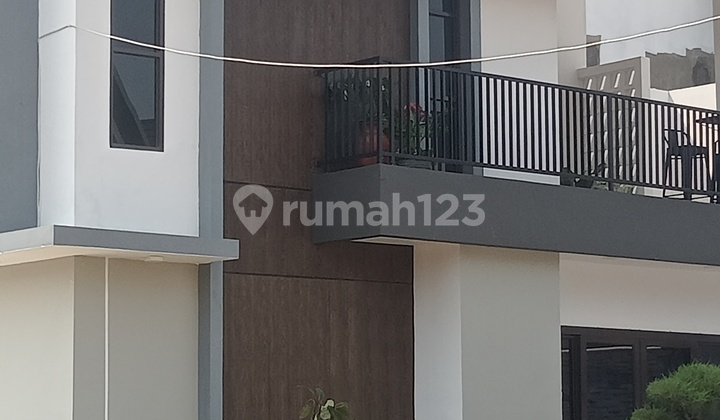 Rumah Bagus Dan Sertifikat Hak Milik Di Viona Karawaci Tangerang