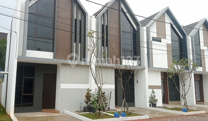 Dijual Rumah 2 Lantai dengan Lokasi Strategis di Viona Karawaci Tangerang Dijual Rumah 2 Lantai dengan Lokasi Strategis di Viona Karawaci Tangerang