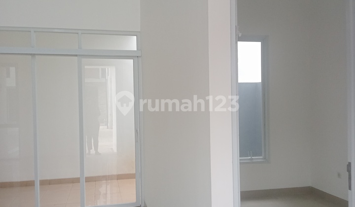 Rumah 1 Lantai Dengan 2 Kamar Tidur Dan Siap Huni Di Aryana Karawaci Tangerang Rumah 1 Lantai Dengan 2 Kamar Tidur Dan Siap Huni Di Aryana Karawaci Tangerang
