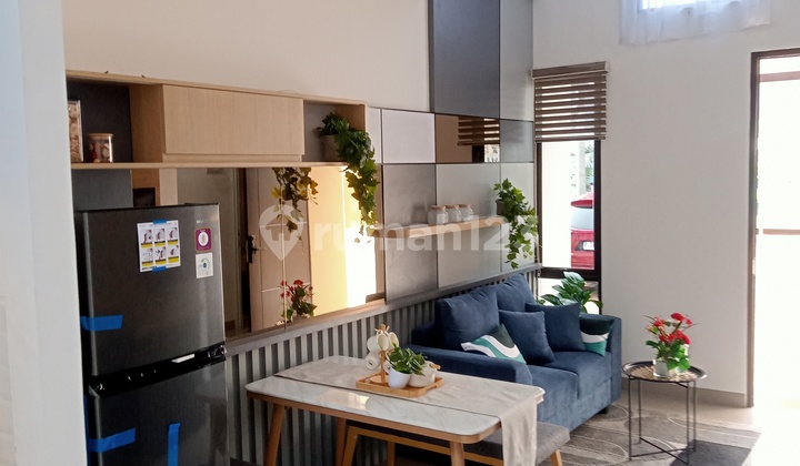 Single-Story House with Swimming Pool Facilities in Safira Aryana Cluster, Karawaci Tangerang 1