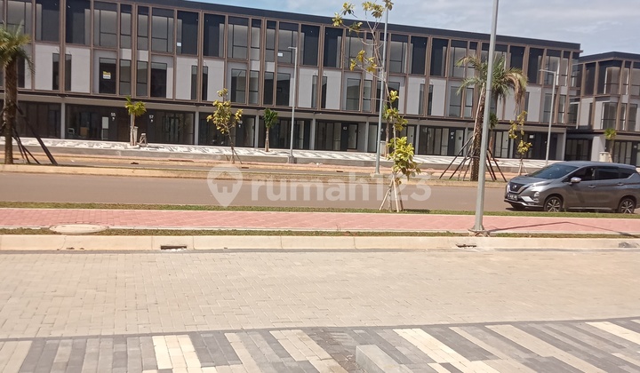 3-Story Shophouse with 54 M2 Land Area and Strategic Location in Park Serpong Tangerang 3-Story Shophouse with 54 M2 Land Area and Strategic Location in Park Serpong Tangerang