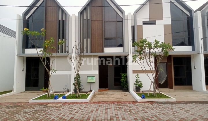 Rumah Cantik 2 Lantai Lengkap Dengan Fasilitas Kolam Renang Di Aryana Karawaci Tangerang