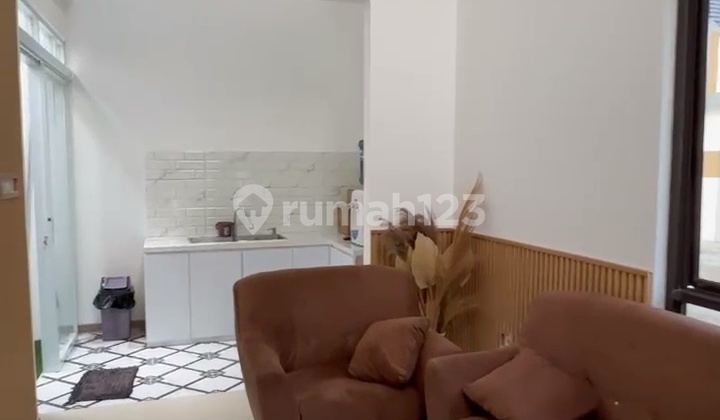 Rumah Rapi dan Baru Renovasi di Sewakan di Aryana Karawaci Tangerang 2