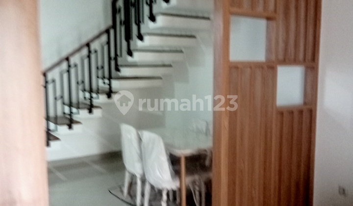 2-Story House For Sale Fully Furnished In Aryana Karawaci Tangerang 2