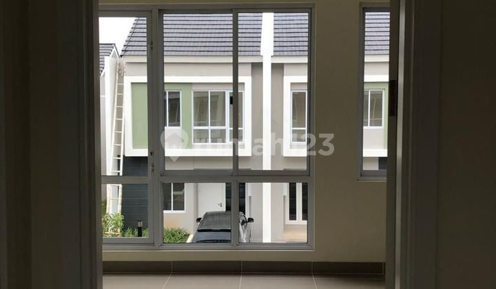Dijual Rumah 2 Lantai Siap Huni Dengan Fasilitas : Kolam Renang, Club House, Taman Bermain