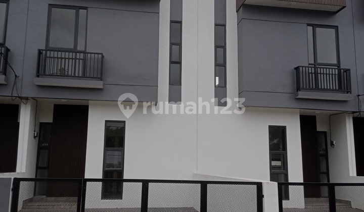 Rumah Usaha 2 Lantai Siap Huni di Permata Kota Tangerang