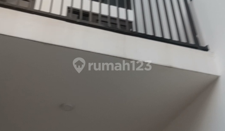 Dijual Rumah Siap Huni Dengan Lokasi Strategis Di Aryana Karawaci Tangerang 1