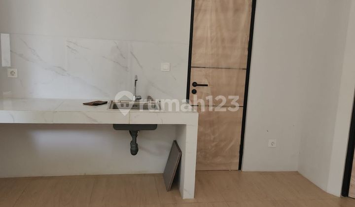 Beautiful 1-Story House For Rent 2