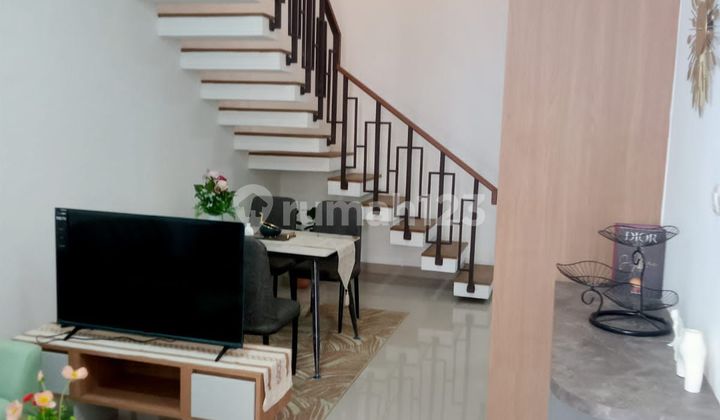 Rumah 2 Lantai Full Furnished,siap Huni Di Cluster Kristal Aryana Karawaci Tangerang