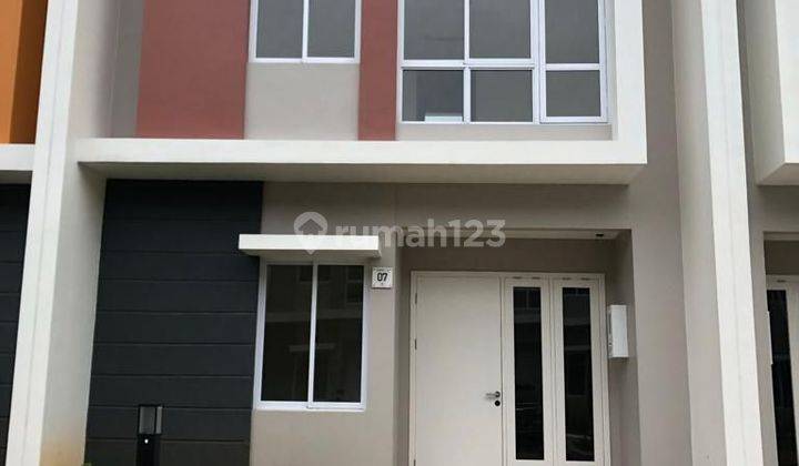 Dijual Rumah 2 Lantai Siap Huni Dengan Fasilitas : Kolam Renang, Club House, Taman Bermain 1