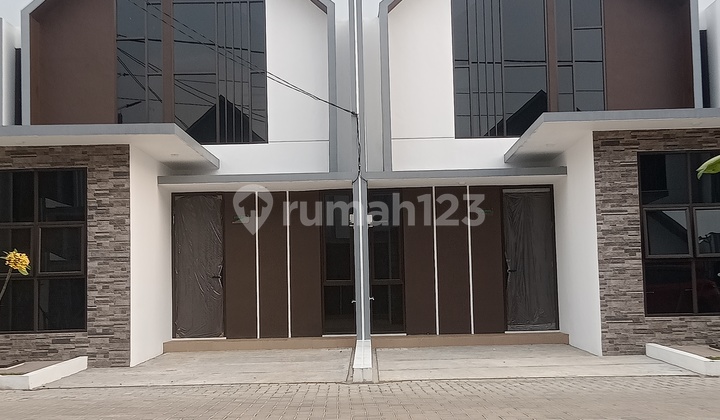 Rumah Asri Dan Siap Huni Dengan Lokasi Strategis Di Safira Aryana Karawaci Tangerang