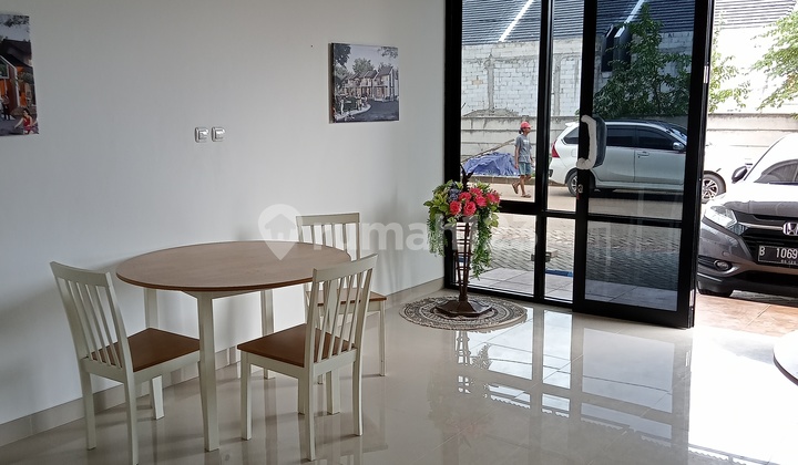 Grand and Ready-to-Profit Shophouse at Flora Aryana Karawaci Tangerang