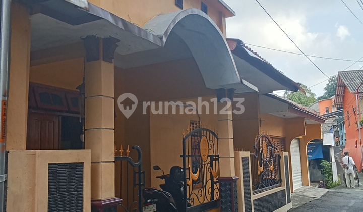 Candi Sari House Behind Green Egg Hotel 1