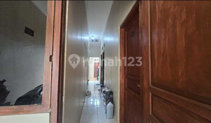 Boarding House: 2 Minutes to UNNES Campus 2