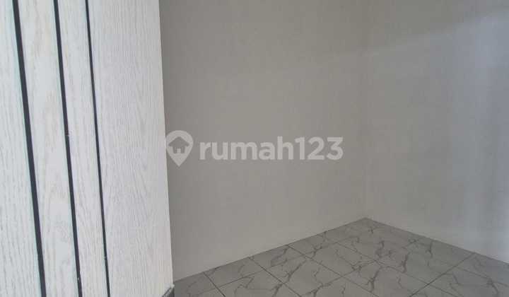 Brand New House Only 275 Million, Already with Bonus Fence, Canopy, and Free Fees. 2