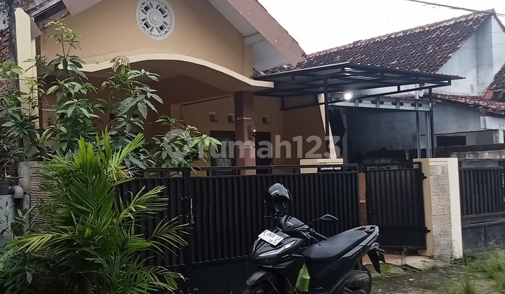 Rumah Secondary ..Akses Bagus Dn Lingkungan Istimewa 1