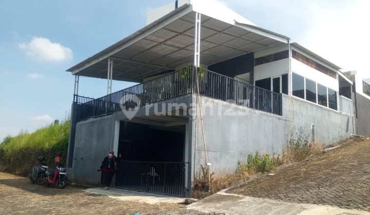 Murahnya...seluas Ini Mewah Masih Bonus Funish Dan View Yg Mantap..gak Ada 1 M... 1