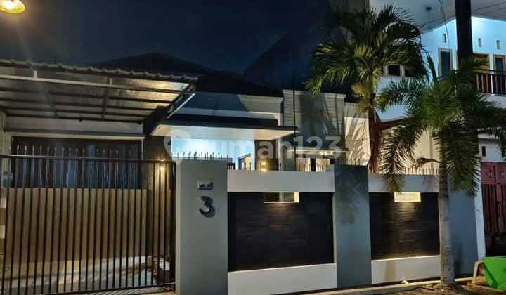 Rumah Mewah 2 Lantai Tengah Kota 1