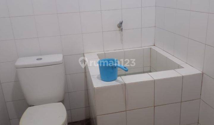 Rumah Kontrakan 2 Lantai Bagus Unfurnished SHM di Muara Karang, Jakarta Utara 2