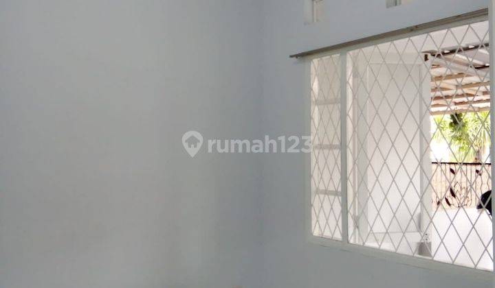 Rumah 1 Lantai Di Dalam Cluster Graha Raya Bintaro 2