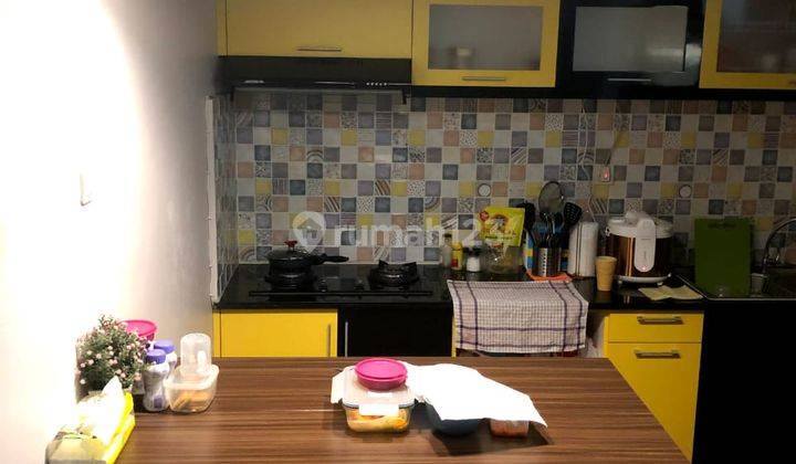 Rumah 2 Lantai Modern Minimalis Furnished di Viola Residence Graha Raya 1