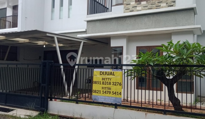 Rumah Cantik Minimalis di Komplek Miana Pondok Bambu Jakarta Timur